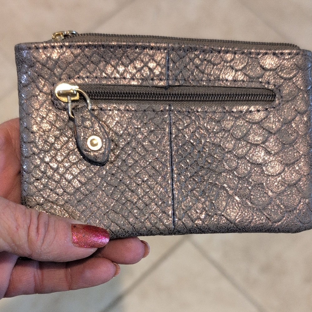 Textured Credit Card Holder Key Ring - Picture 2 of 7